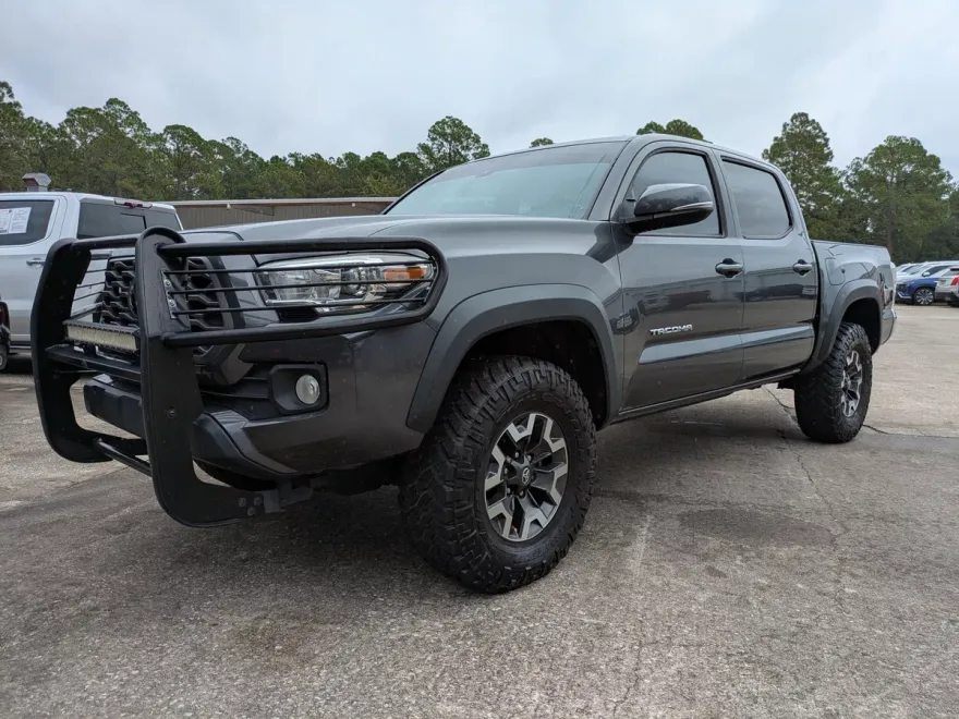 2020 Toyota Tacoma 4x4 TRD photo 1