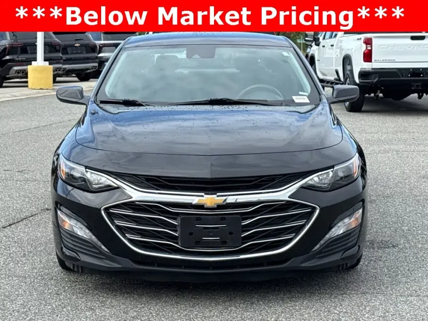 2024 Chevrolet Malibu 1LT photo 1