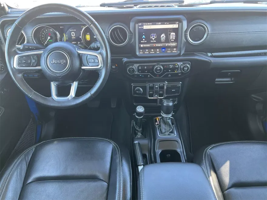 2022 Jeep Wrangler Unlimited 4xe Sahara photo 1