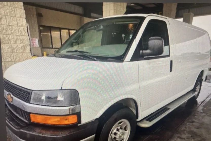 2024 Chevrolet Express 2500 Work Cargo Van photo 1