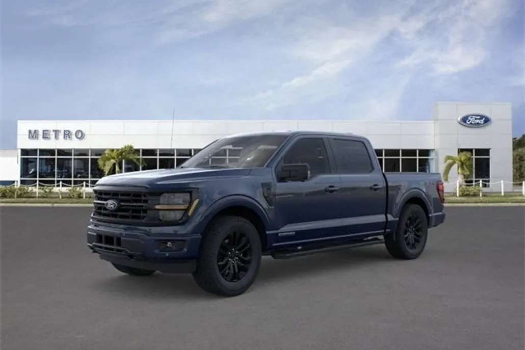 2025 Ford F-150 XLT photo 1