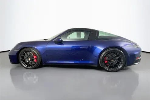 2025 Porsche 911 Targa 4 GTS photo 3