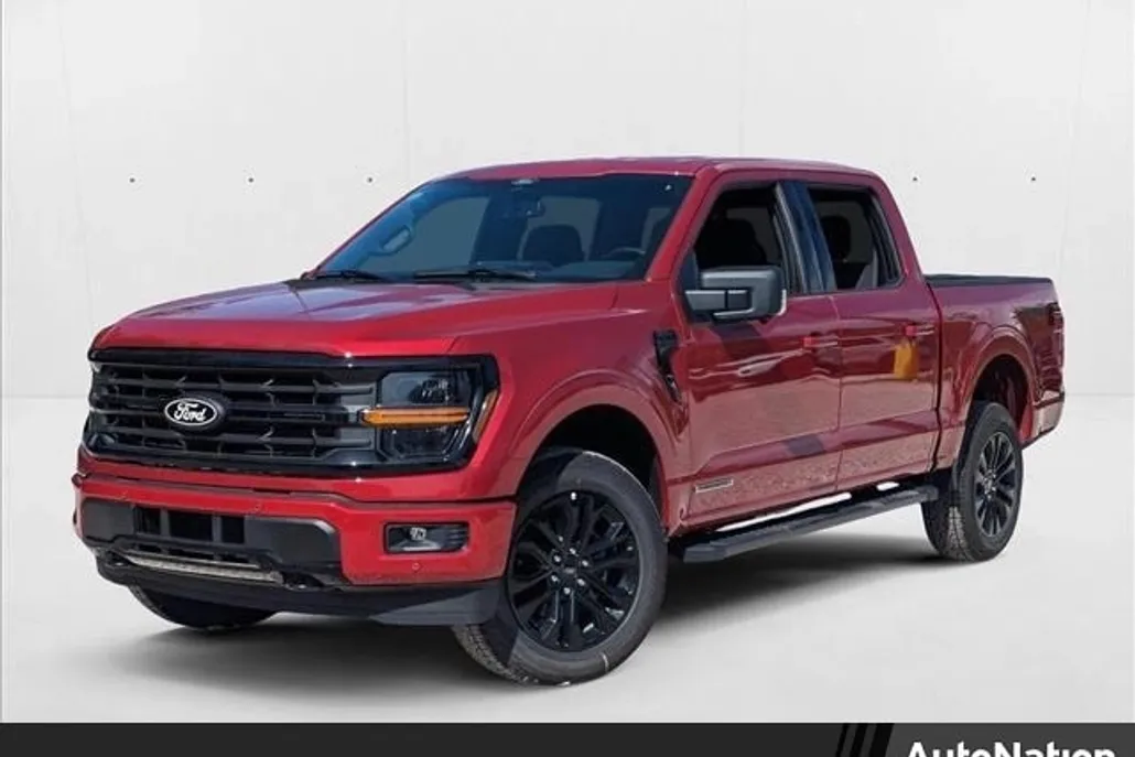 2025 Ford F-150 XLT photo 1