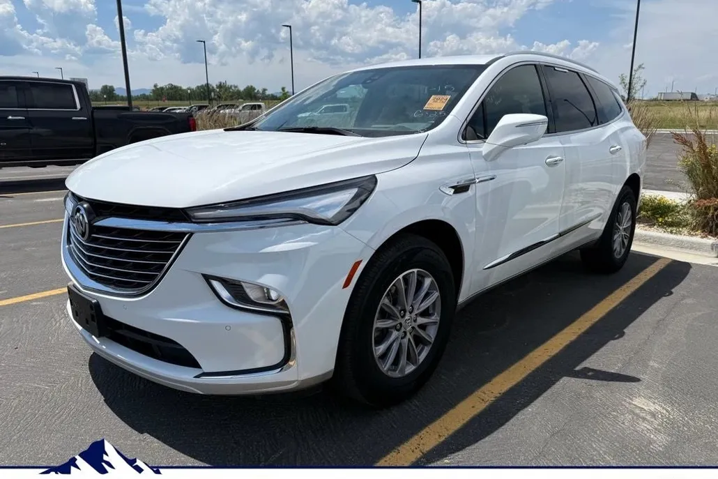 2024 Buick Enclave Premium photo 1