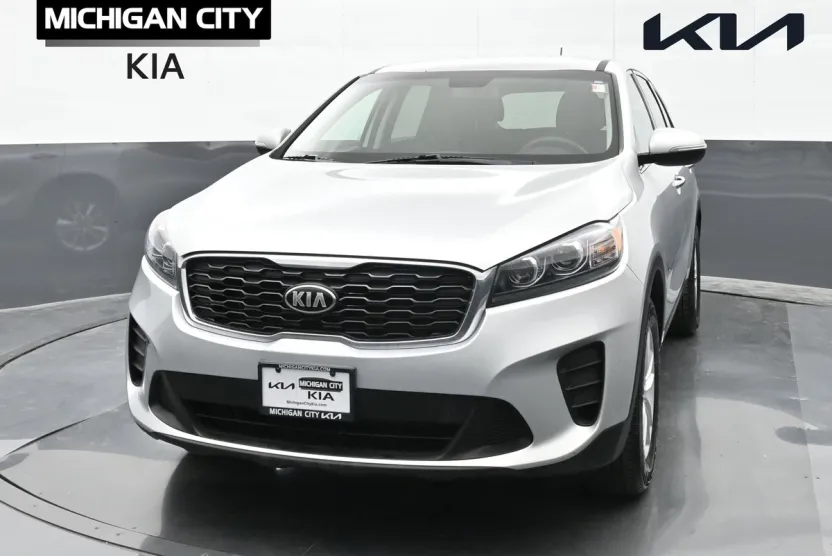 2019 Kia Sorento LX photo 1