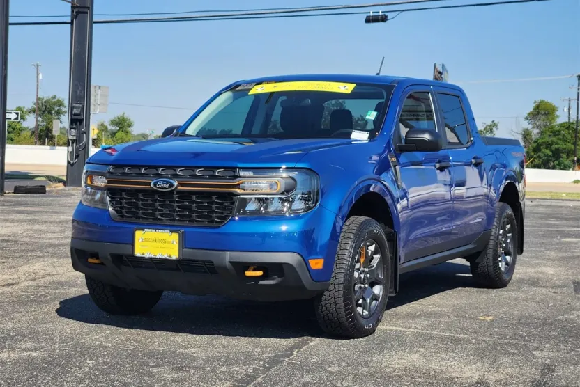 2024 Ford Maverick XLT Tremor photo 1