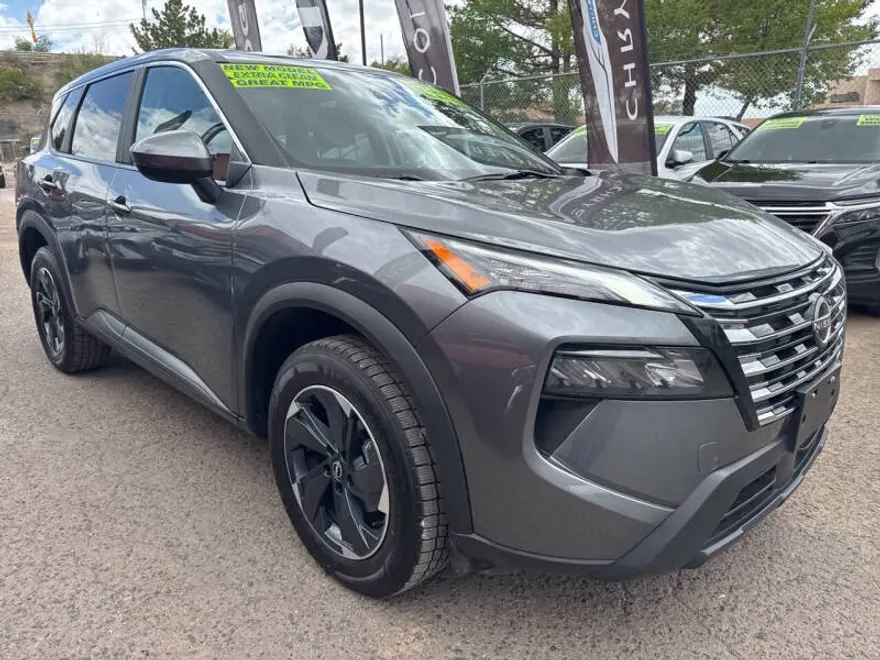 2024 Nissan Rogue SV photo 1