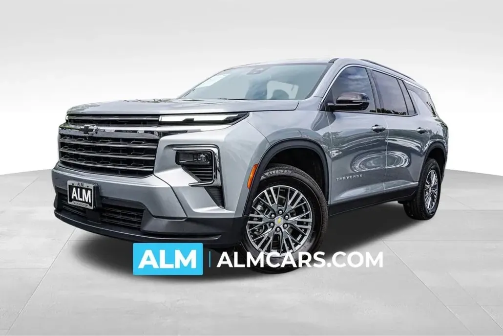 2024 Chevrolet Traverse 2LT photo 1
