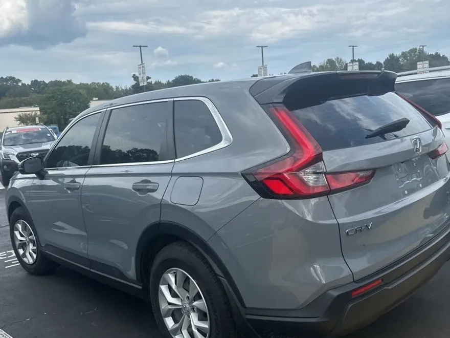 2023 Honda CR-V LX photo 1