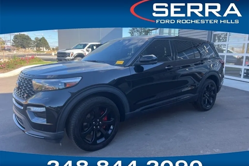 2022 Ford Explorer ST photo 1