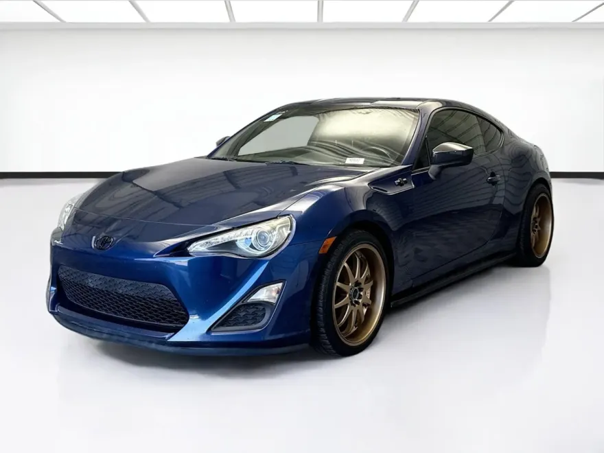 2014 Scion FR-S photo 1