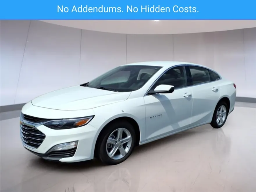 2023 Chevrolet Malibu LS photo 1