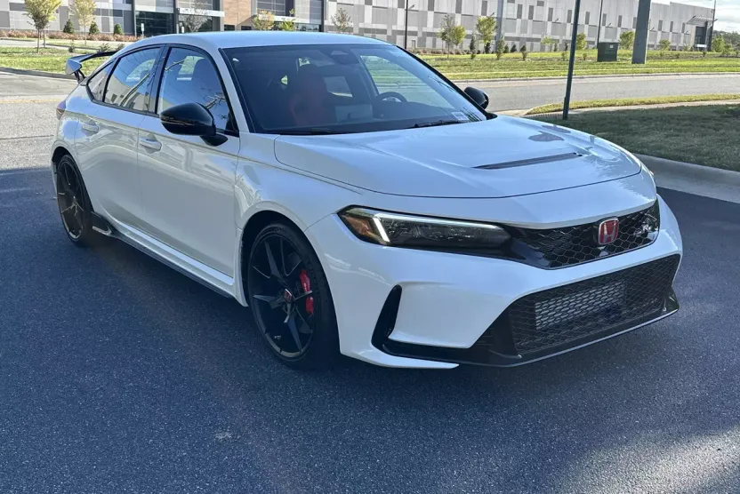 2025 Honda Civic Type R photo 1