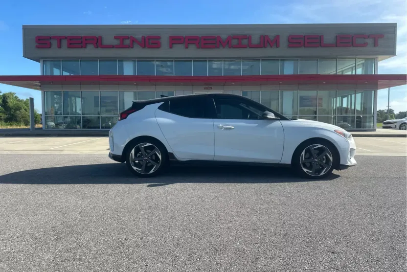 2020 Hyundai Veloster Turbo Ultimate photo 1
