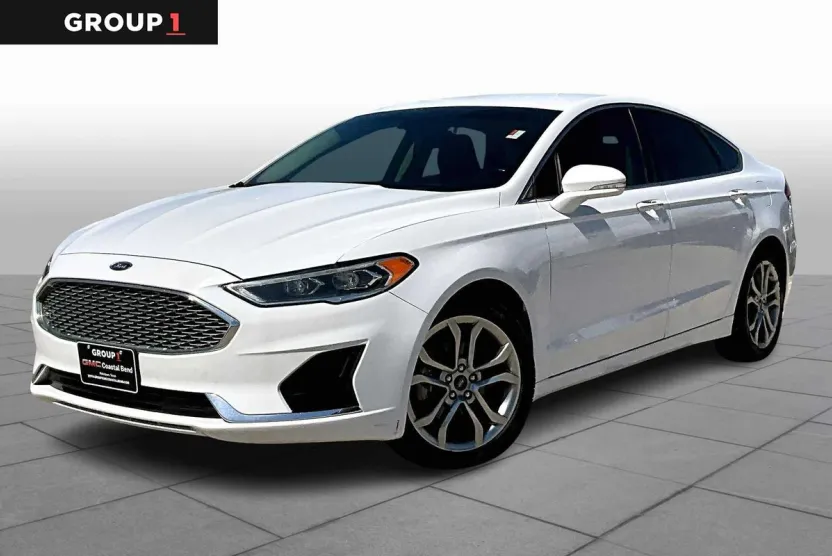 2019 Ford Fusion SEL photo 1