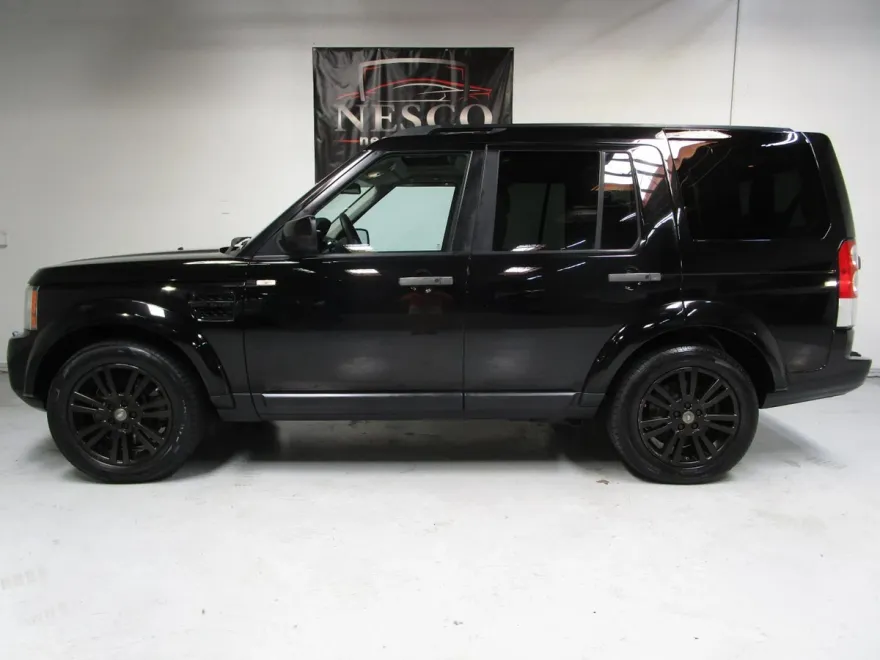 2011 Land Rover LR4 HSE LUX photo 1