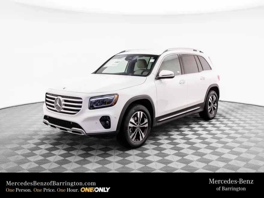 2025 Mercedes Benz GLB 250 4MATIC photo 1
