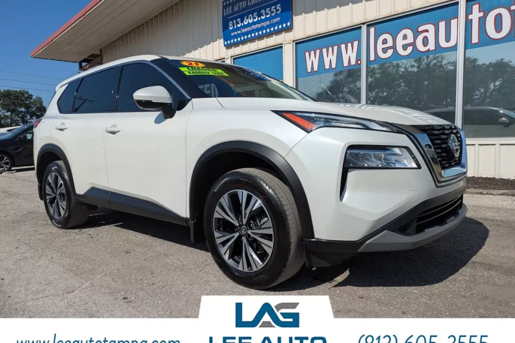 2021 Nissan Rogue SV photo 1