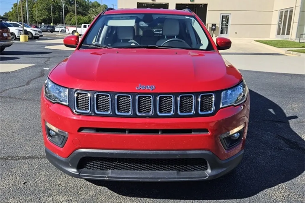 2019 Jeep Compass Latitude photo 1