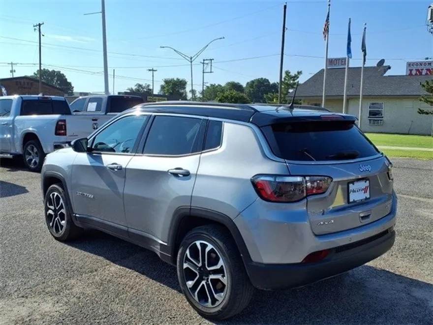 2024 Jeep Compass Limited photo 1