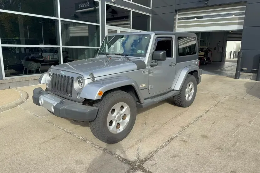 2015 Jeep Wrangler Sahara photo 1