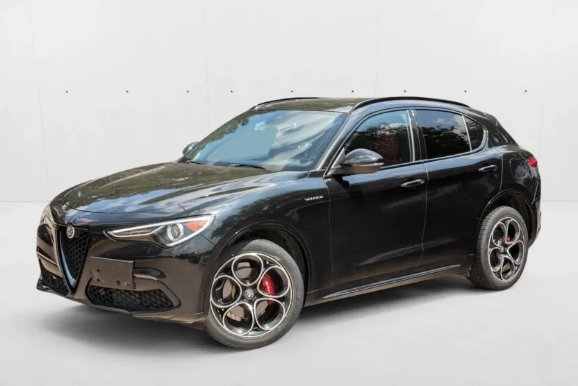 2022 Alfa Romeo Stelvio Ti photo 1
