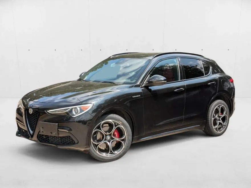 2022 Alfa Romeo Stelvio Ti photo 1