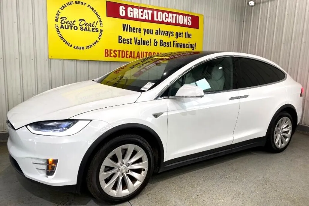2016 Tesla Model X 90D photo 1