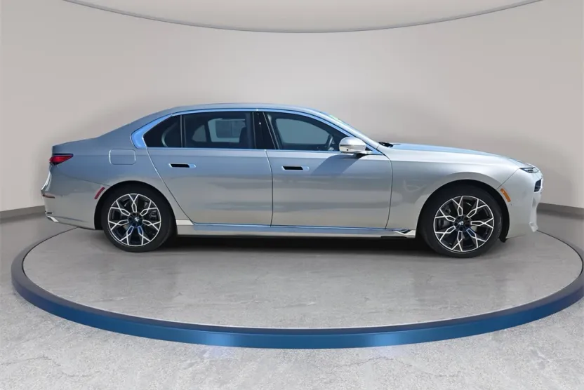 2025 Bmw i7 eDrive50 photo 1