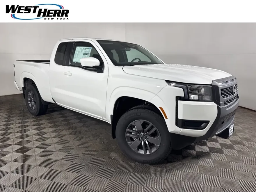 2025 Nissan Frontier SV photo 1