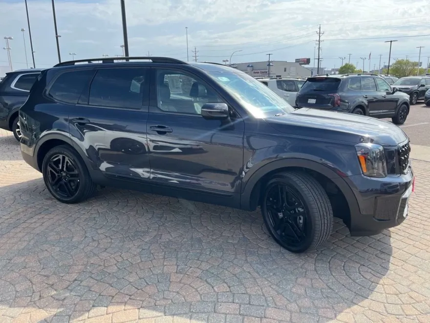 2025 Kia Telluride EX X-Line photo 1
