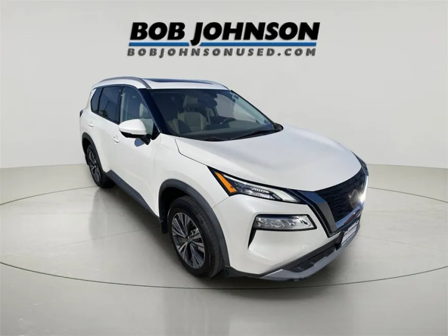 2021 Nissan Rogue SV photo 1