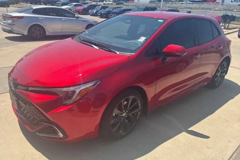 2025 Toyota Corolla XSE photo 1