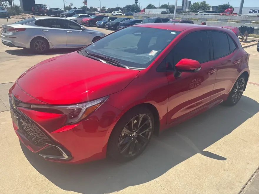 2025 Toyota Corolla XSE photo 1