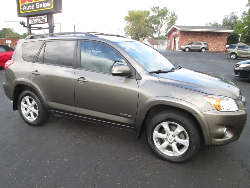 2011 Toyota RAV4 Limited photo 1