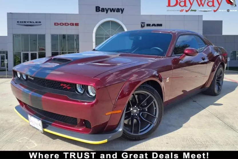 2019 Dodge Challenger R/T photo 1