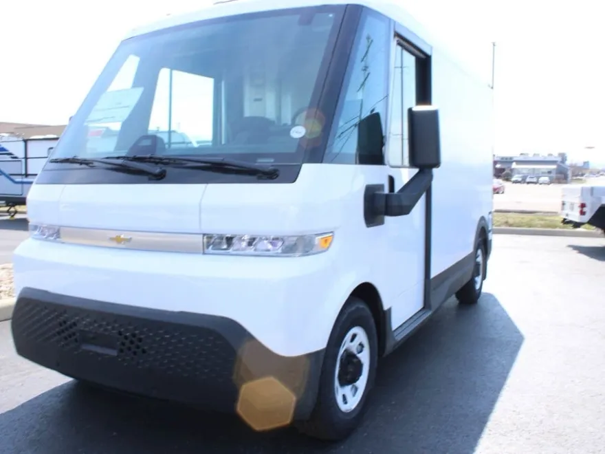 2025 Chevrolet BrightDrop 400 photo 1