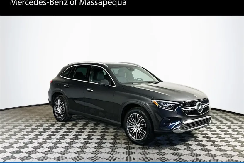 2026 Mercedes Benz GLC 300 4MATIC photo 1