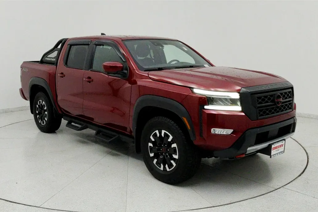 2022 Nissan Frontier PRO-4X photo 1