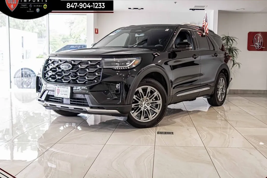 2025 Ford Explorer Platinum photo 1