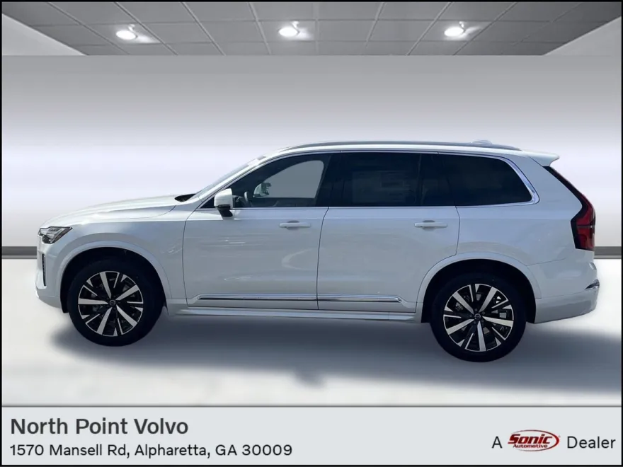 2025 Volvo XC90 Core photo 1
