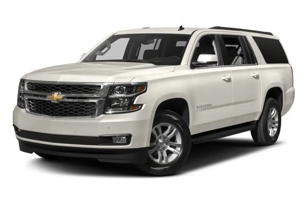 2017 Chevrolet Suburban LT photo 1