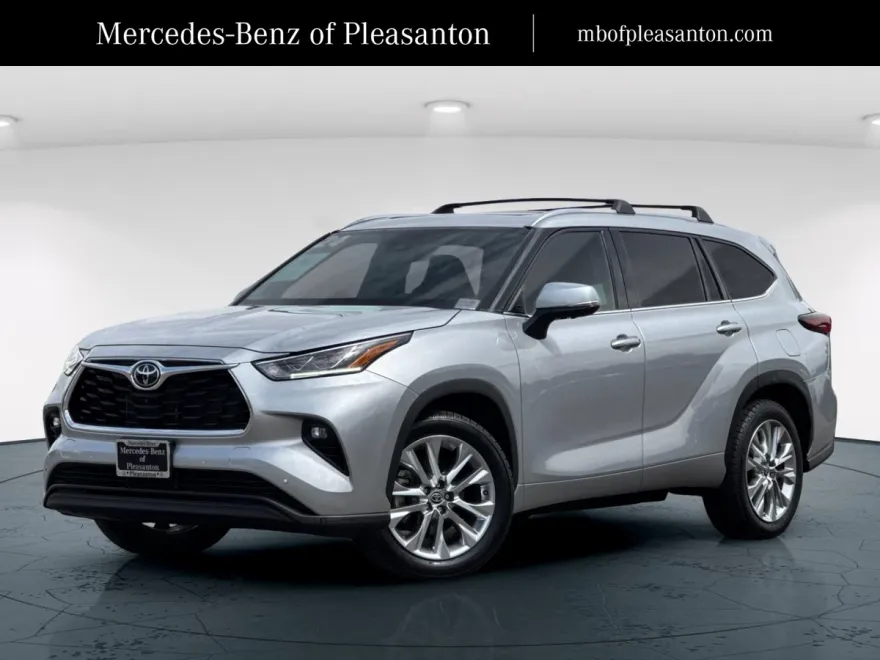2024 Toyota Highlander Limited photo 1
