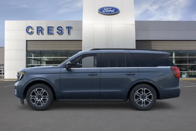 2025 Ford Expedition photo 1