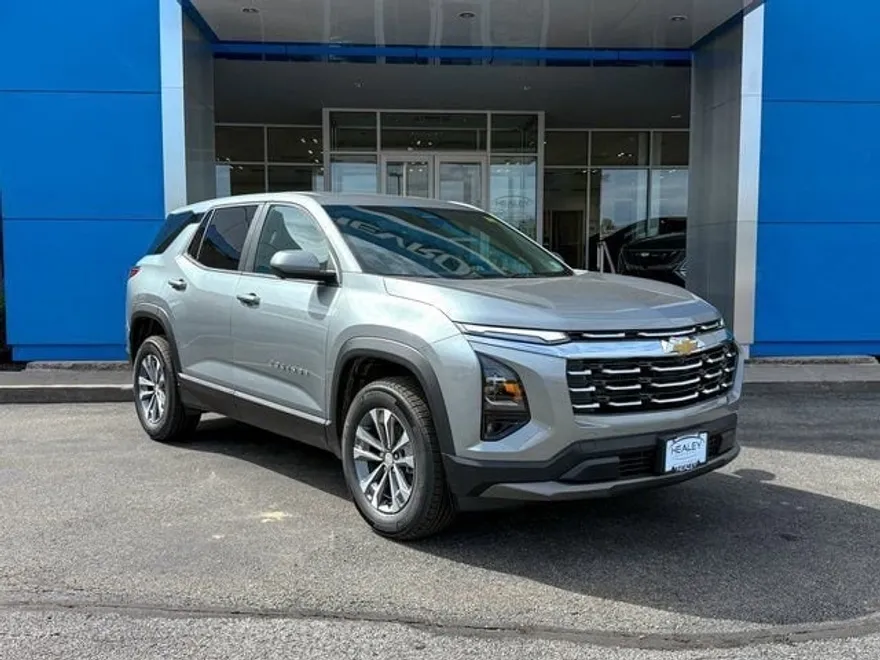2026 Chevrolet Equinox LT photo 1