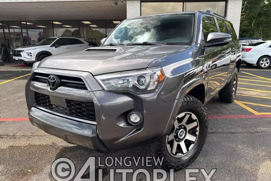 2021 Toyota 4Runner TRD Off-Road Premium photo 1