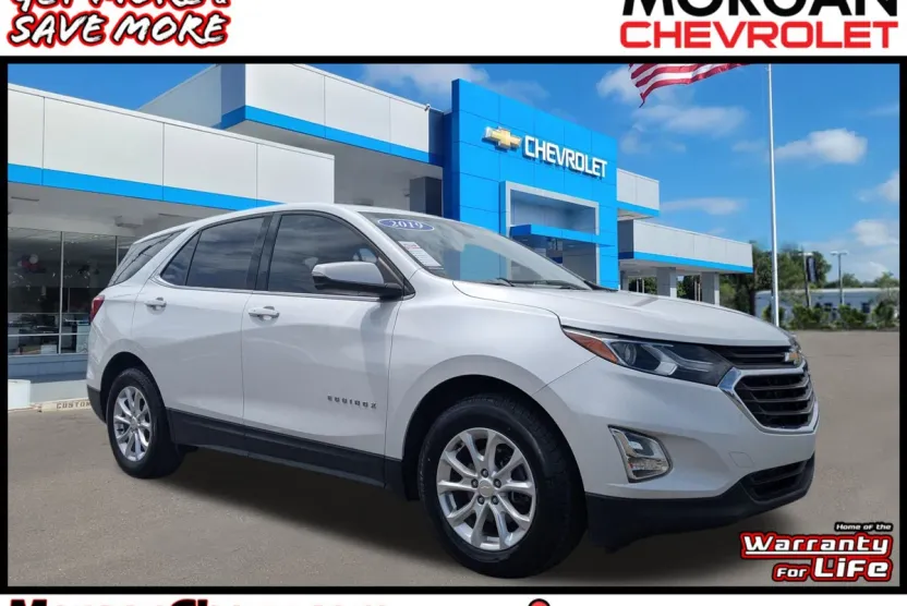 2019 Chevrolet Equinox LT photo 1
