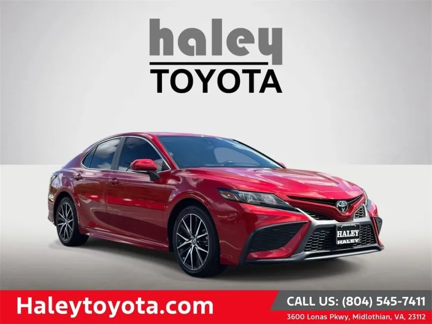 2024 Toyota Camry SE photo 1