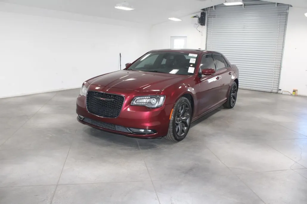 2021 Chrysler 300 S photo 1