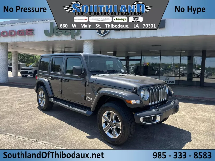 2020 Jeep Wrangler Unlimited Sahara photo 1